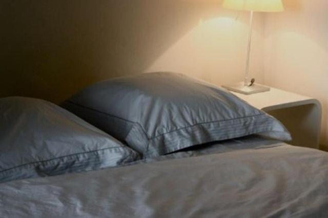 Les Foucauds Hotel Saint-Quentin-de-Caplong Kamer foto