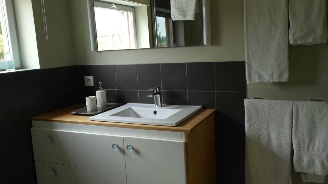 Les Foucauds Hotel Saint-Quentin-de-Caplong Buitenkant foto