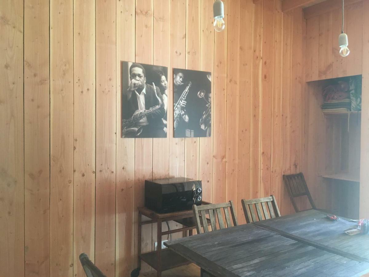 Les Foucauds Hotel Saint-Quentin-de-Caplong Buitenkant foto